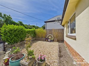 Front Garden- click for photo gallery
